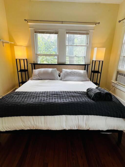 4 Bedroom Dc'S Best Location With Parking, Walk To Clarendon Metro, Shopping And Nightlife! Арлінгтон Екстер'єр фото